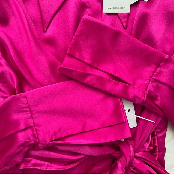 NWT 16Arlington 100% Silk Satin Bright Pink Tie Front Button Blouse Top SZ US 6 - Picture 8 of 14